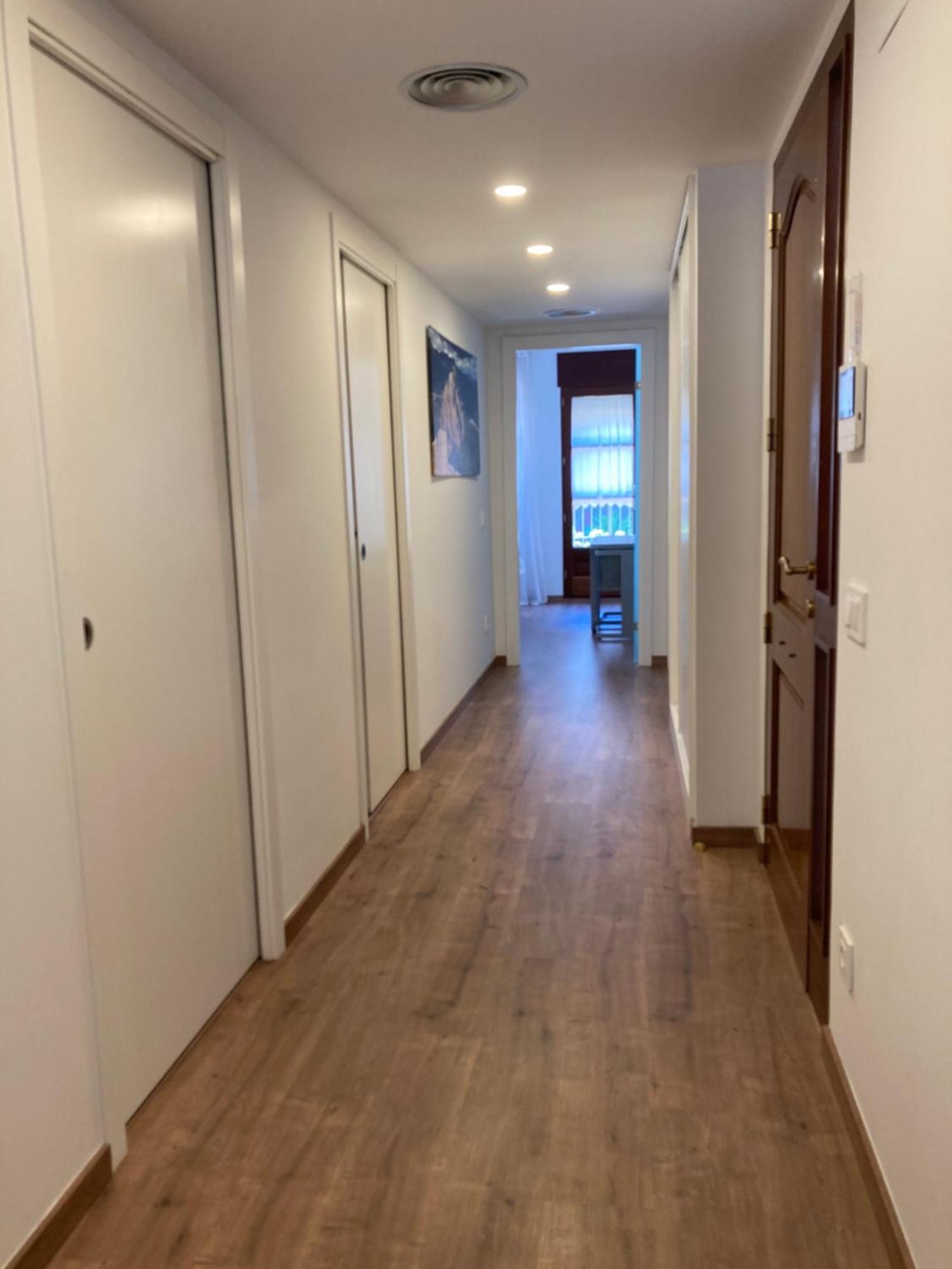Apartamento Centrico, Climatizado Y Totalmente Equipado De 3 Habitaciones Para 6-7 Personas Санта Колома де Фарнерс Екстериор снимка